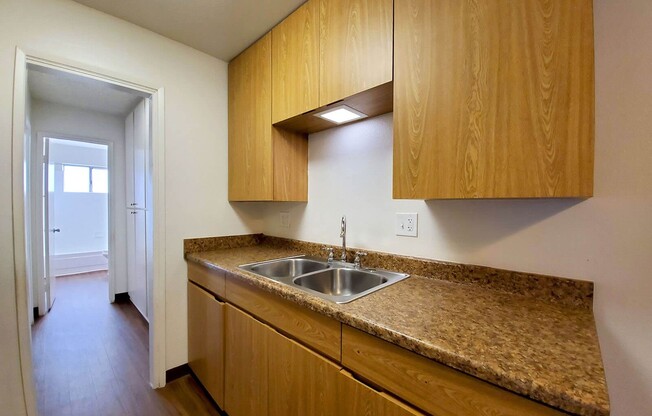 1 bed, 1 bath, $1,725, Unit 20