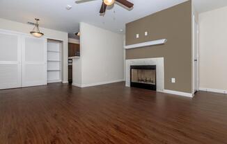 2 beds, 2 baths, 900 sqft, $1,275