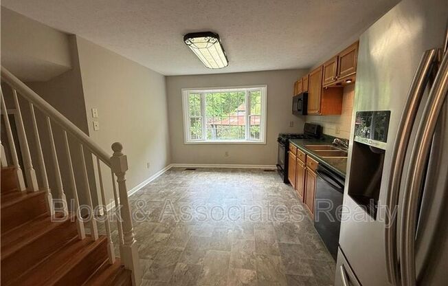 849 STONEYKIRK DR