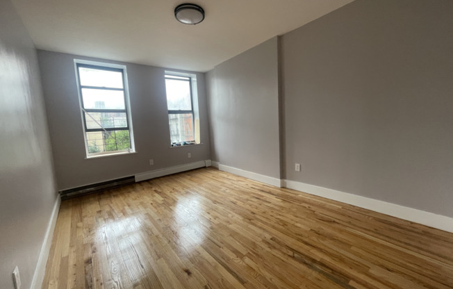 1 bed, 1 bath, $3,095, Unit 4E