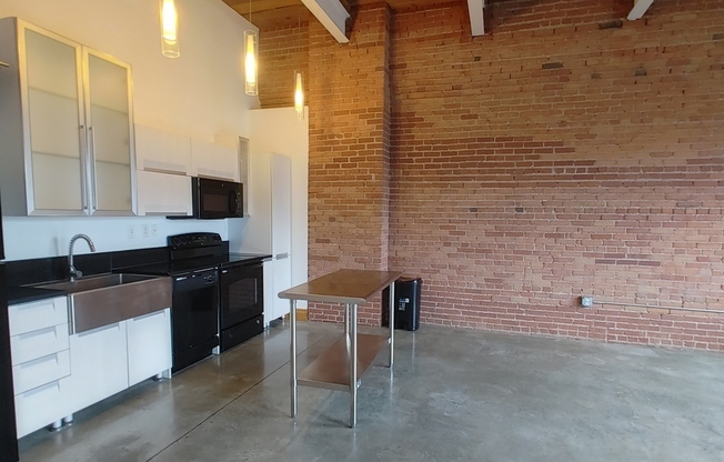382 W 22nd Street
