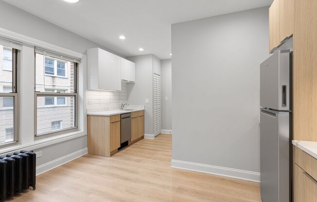 2 beds, 1 bath, 561 sqft, $2,100, Unit 1627-1A