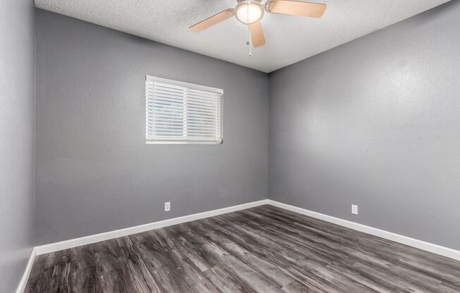 3 beds, 2 baths, $1,450, Unit Unit 184