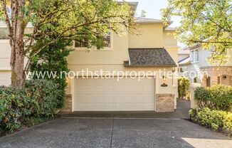 Beautiful Lake Oswego Townhome