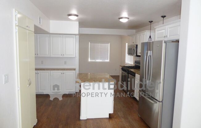 3 beds, 2 baths, $2,095