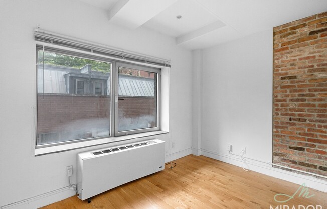 2 beds, 1 bath, $5,650, Unit 2A