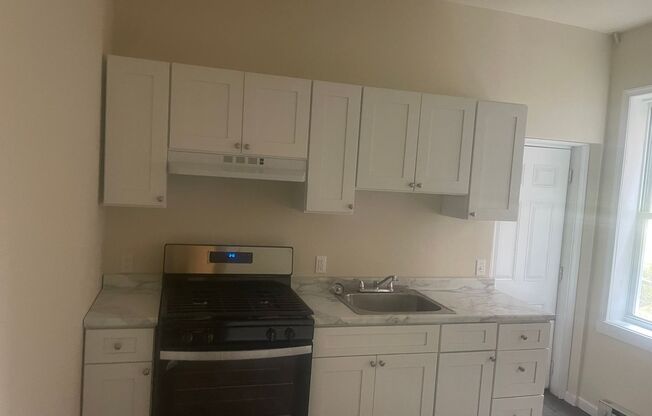 1 bed, 1 bath, $950, Unit 1