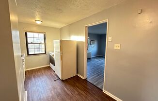 1 bed, 1 bath, 550 sqft, $775, Unit Unit D