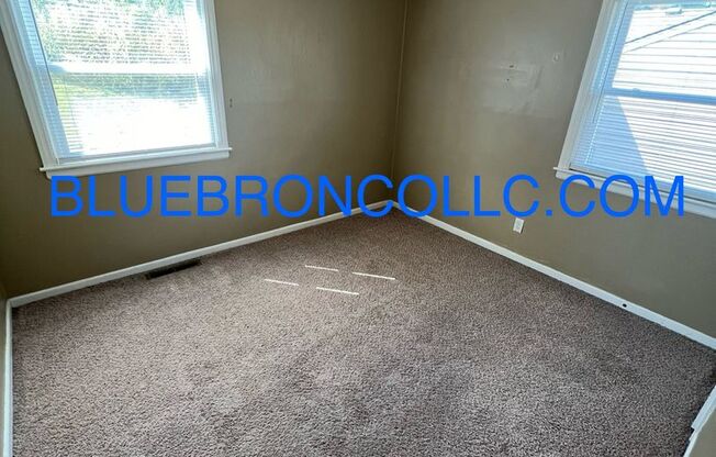 3 beds, 1 bath, $1,225