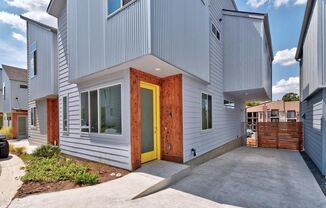 801 N BLF DR