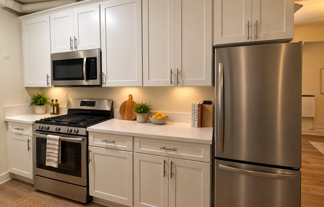 1 bed, 1 bath, $1,385, Unit 121