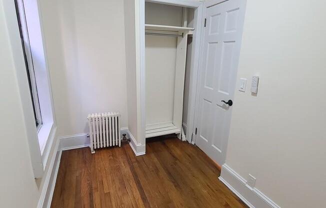 110 6 AVE