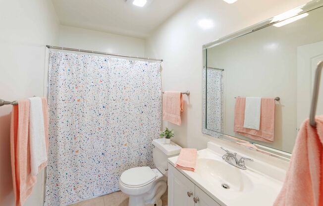 2 beds, 2 baths, 1,000 sqft, $2,900, Unit 106