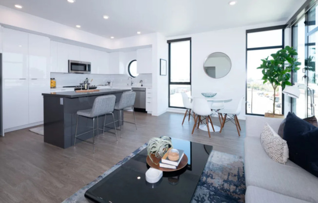 1 bed, 1 bath, 672 sqft, $3,195, Unit 507