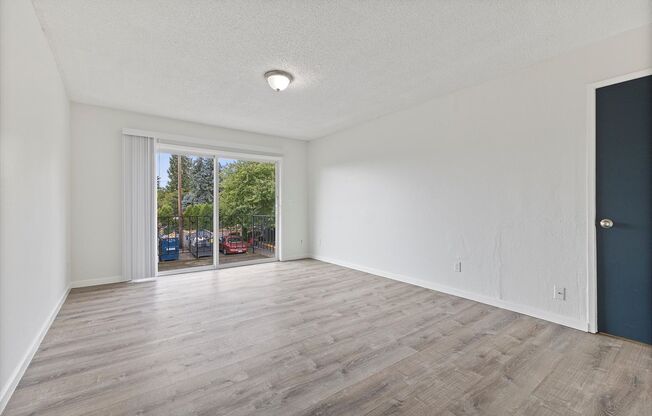 Studio, 1 bath, 450 sqft, $1,150, Unit 27-A