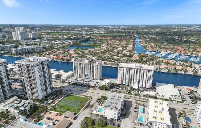 1600 S Ocean Dr
