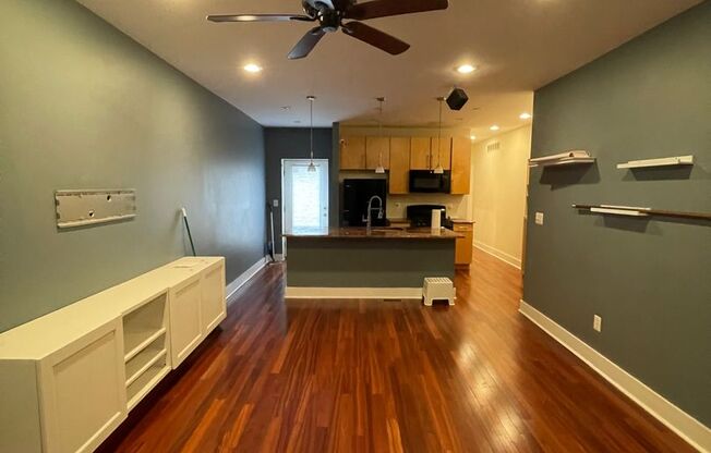 Modern Bi-Level 1st Fl. 2 Bed, 2 Bath Northern Liberties Condo w/ one parking space, C/A, W/D, H/W Fls and more!