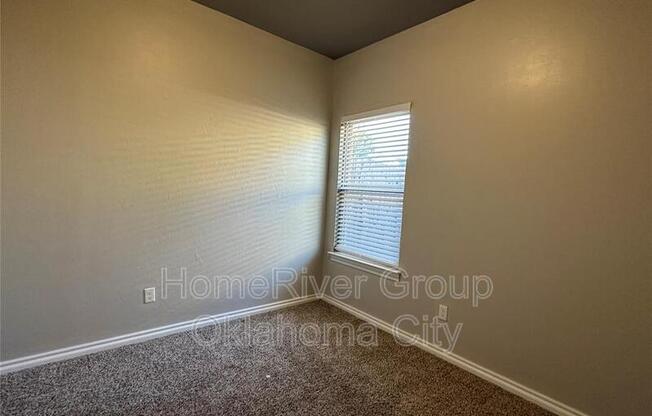 2 beds, 1 bath, $1,265