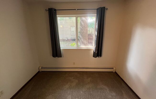 2 beds, 1 bath, 800 sqft, $899, Unit Unit 1