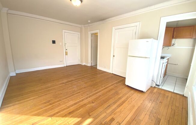 1303 Cass