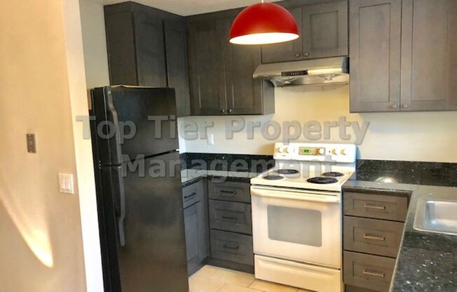 2bd/1.5ba, 1,112 sf Concord Townhome available for Lease