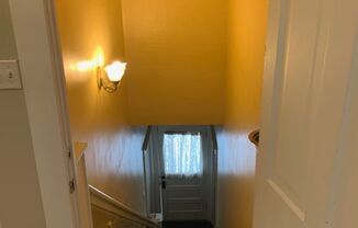 3 beds, 1 bath, $1,600