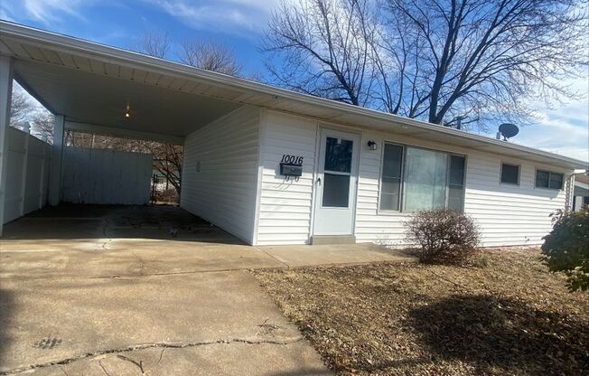 3br/1ba in Dellwood