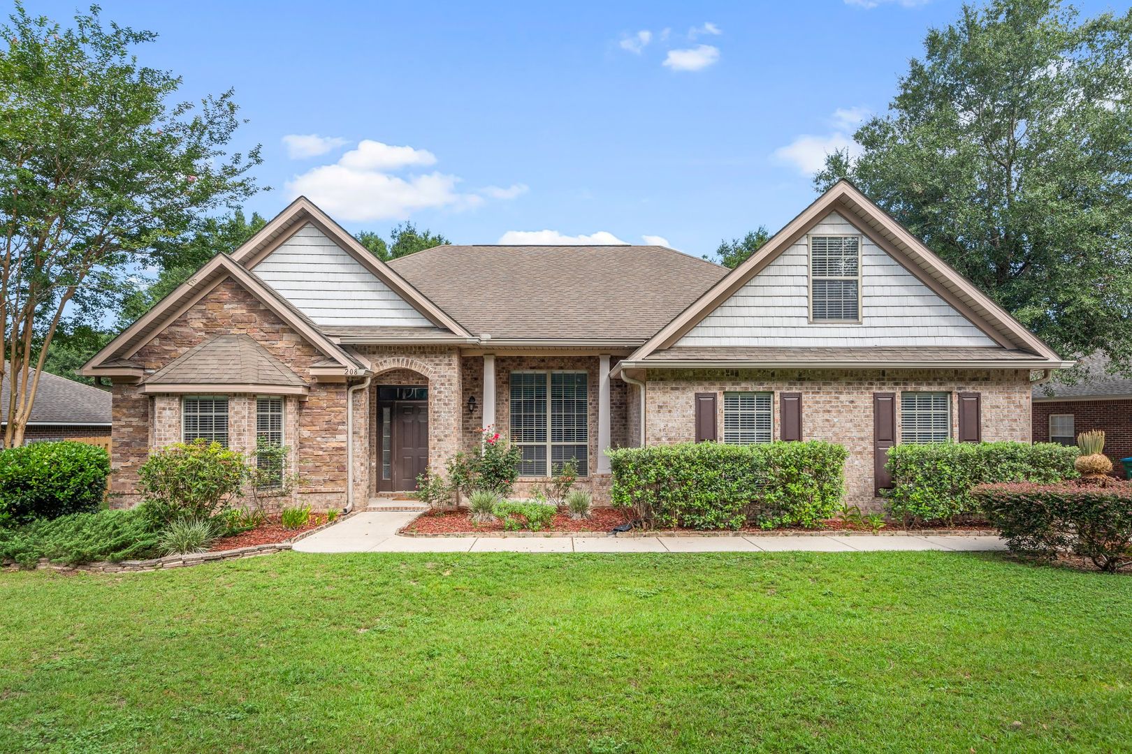 Luxury home in a premier neighborhood!