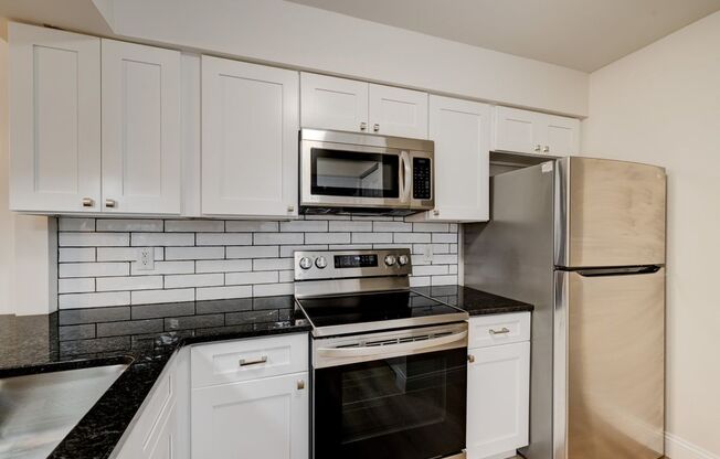 1 bed, 1 bath, $1,059