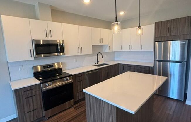 1 bed, 1 bath, 929 sqft, $1,800, Unit 208