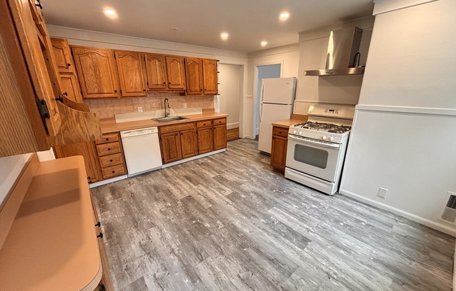 10 Stickney Ave 2