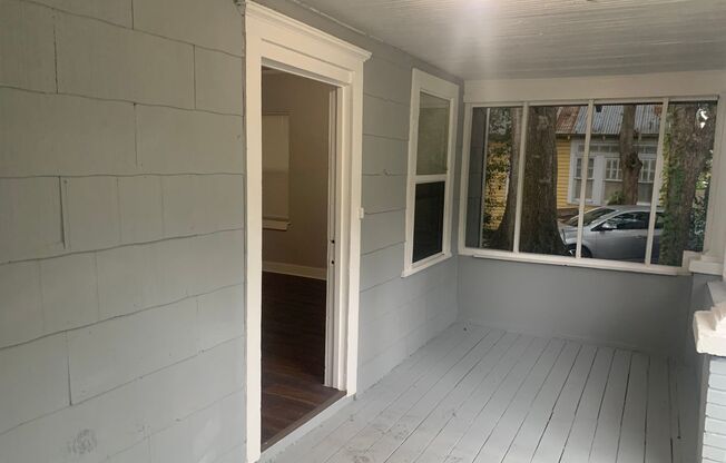 Remodeled Bungalow Ready to Rent $1425