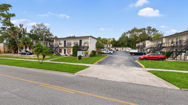 5261 ALHAMBRA DR