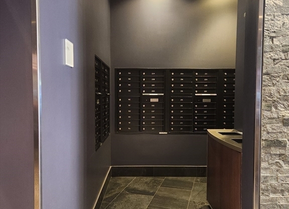 Studio, 1 bath, 427 sqft, $3,200, Unit 19-D