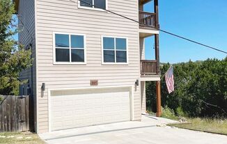 2 beds, 2.5 baths, $1,750