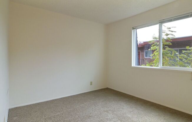1437 High Street