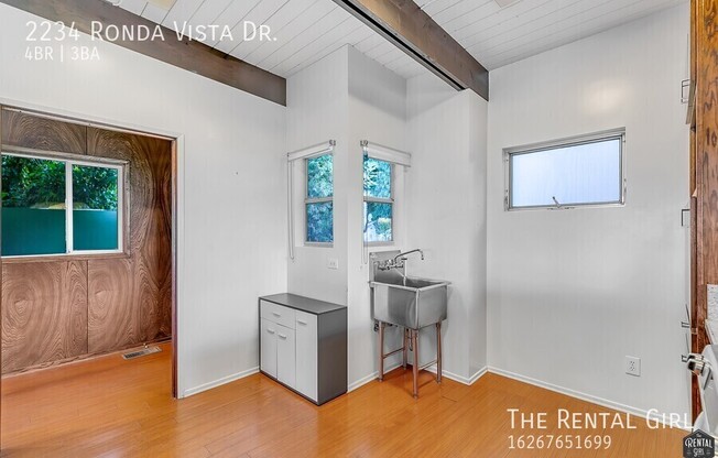 2234 RONDA VIS DR