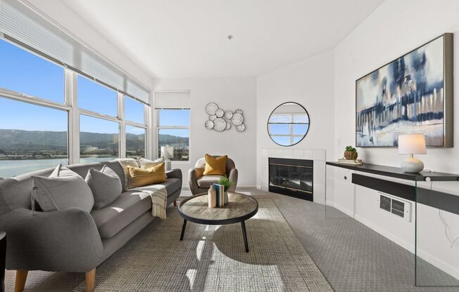 Epic REA – 3 parking spaces !!Top Floor Condo with Breathtaking Panoramic Views | 3BR / 2BA / 2 Parking / Storage | Just Minutes from Downtown San Francisco
