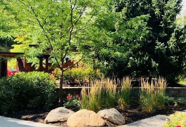 1 bed, 1 bath, 695 sqft, $1,296, Unit 1010 on the Lake - One Bedrooms with Courtyard and Lakeviews