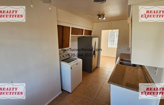 3 beds, 1 bath, $1,395