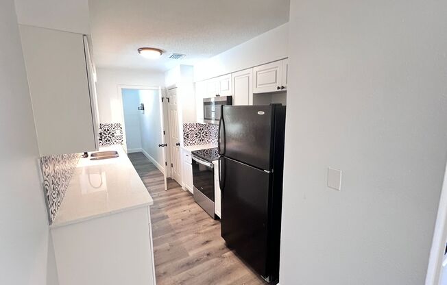 3 beds, 2 baths, $2,000