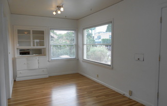 2 beds, 1 bath, $2,195