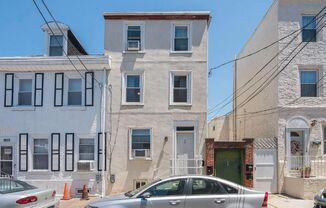 Stunning 2-Bedroom Trinity-Style Home in Fishtown!