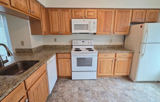 Great Arlington Location with Garage!