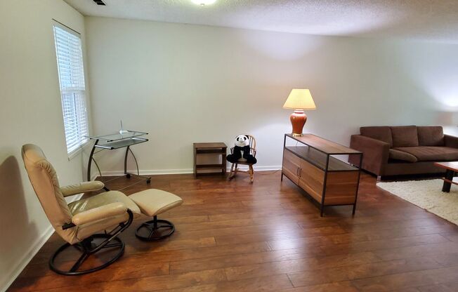 Spacious 2bd 1.75 Condo in Highly Desirable Area with Tons of Storage!