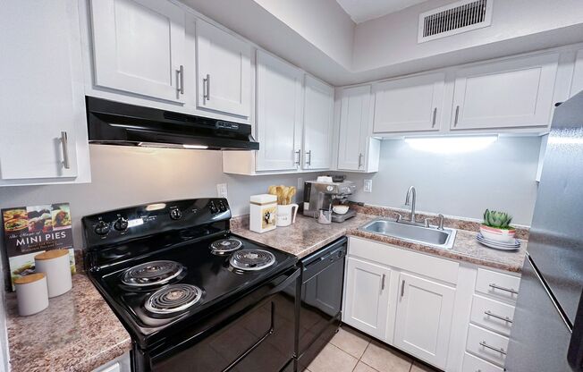 1 bed, 1 bath, 650 sqft, $1,095, Unit K81