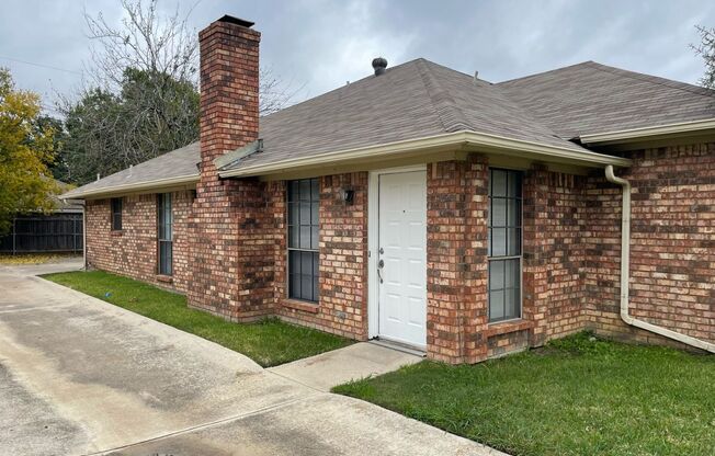 5227 Wild Horse Ct, Arlington, TX 76017