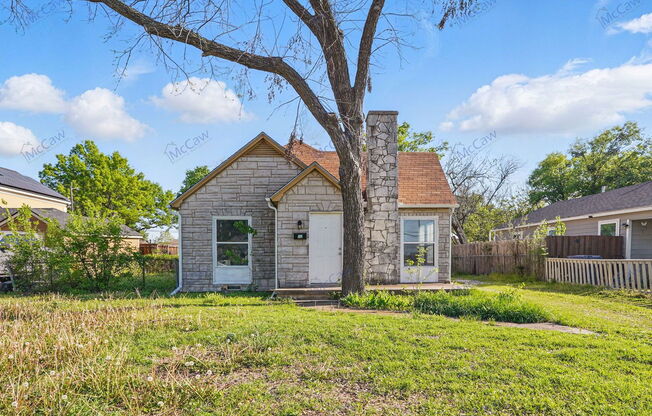 316 W AVE