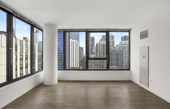 177 W SUPERIOR ST