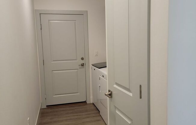 2 beds, 2.5 baths, 1,310 sqft, $2,450, Unit 114
